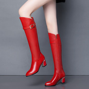 品牌靴子女秋冬款中筒马靴，真皮红色马丁靴高筒百搭粗跟婚鞋