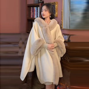 网红大码蝙蝠袖连帽毛领加绒加厚斗篷披肩女披风外套宽松针织开衫