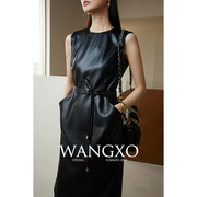 wangxo|弹力环保蛋白亲肤pu皮|圆领，无袖系带收腰中长款连衣裙女