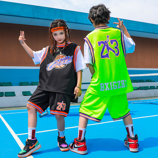 儿童街舞套装夏季宽松T恤短袖少儿hiphop演出服男童嘻哈篮球潮服
