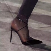 法式气质凉鞋黑色，性感鞋子2023年女包头交叉一字带高跟鞋
