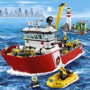 乐高积木城市系列海上消防船，救生艇60109直升机，救援队消防车玩具