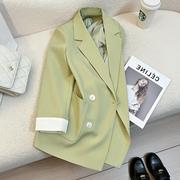 遇见薄荷曼波风绿色西装外套，女设计感时尚，百搭气质小西服