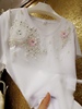韩国夏季重工设计珍珠钉珠，亮片水钻花朵v领纯棉t恤打底衫女