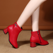 欧美真皮短靴女粗跟红色马丁靴，冬季中跟圆头软底棉靴百搭显瘦皮靴