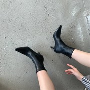 欧洲站高跟短靴女ins潮2023秋冬女鞋真皮尖头细跟裸靴马丁靴