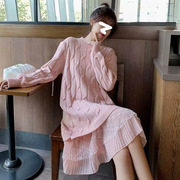 韩版女装纯色中长款秋冬蕾丝，拼接连衣裙过膝麻花针织，毛衣裙(毛衣裙)女潮