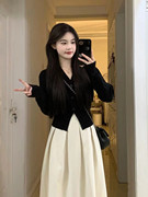 韩版盐系淑女气质收腰显瘦设计感毛衣蓬蓬裙套装