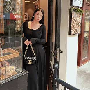 欧美风性感黑色长袖复古裙胖mm显瘦收腰连衣裙，大方领气质高级感