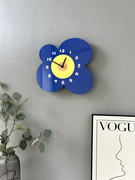 蓝色花时尚摇摆挂钟家用客厅卧室创意钟表现代简约个性静音时钟