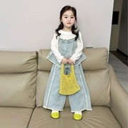 2024春款新韩国(新韩国)童装，儿童女童淡蓝色牛仔，拼接套装针织娃娃领内搭
