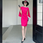 玫红色漂亮连衣裙女夏款高级时尚，设计感气质修身开叉小个子礼服裙