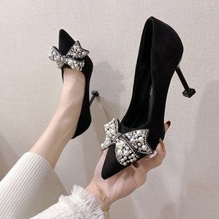 黑色高跟鞋女2023春季时尚，珍珠蝴蝶结尖头细跟不累脚单鞋