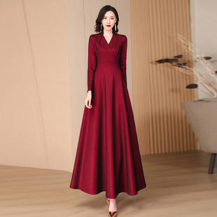酒红色春秋新中式连衣裙长袖，收腰长裙气质，修身大摆裙到脚踝1628
