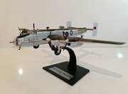 ixo1144哈利法克斯handleypagehalifax轰炸机合金战斗机模型