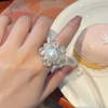 高端奢华镶钻夸张大珍珠戒指女法式复古满钻花朵贝珠食指戒子气质