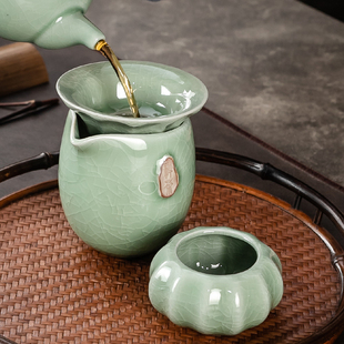 陶瓷茶具公道杯茶漏套装分茶器，一体分茶杯紫砂，装茶器公平杯公道杯