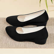老北京布鞋女2024春软底坡跟黑色，上班工作鞋子