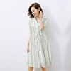 韩版v领绿色印花连衣裙，女装2024夏中长款抽绳，碎花显瘦雪纺衬衫裙