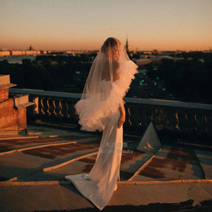 简约荷叶边新娘婚纱头纱白色，短款影楼化妆造型样片拍摄头饰品