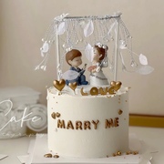 创意新婚礼物烘焙蛋糕，装饰摆件可爱求婚娃娃，树脂摆件婚礼主题蛋糕