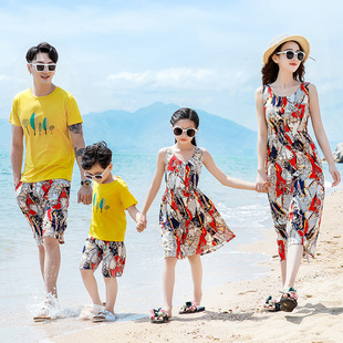 亲子沙滩亲子装2022夏装一家三四口母女裙装海边度假全家套装