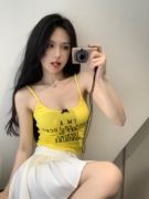 美式甜心黄色吊带背心女夏季2023甜酷辣妹印花字母修身短上衣