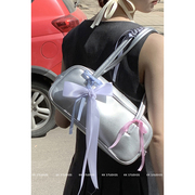 韩国小众腋下包包女士2024潮时尚银色，手提枕头包大容量通勤包