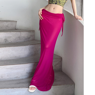 欧美性感辣妹低腰绑带设计半身裙时髦百搭玫红色，网纱透视度假长裙