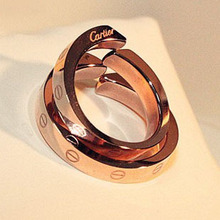 Cartier Cartier amor de la serie rosa de 18 quilates anillo de oro incrustado con un anillo de diamantes que se refiere a una simple sección transversal