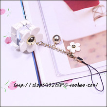 daisy 雏菊花香水瓶 手机链&钥匙圈 。。。。