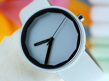 Cinturón neutral simple y elegante de relojes de moda el amor genuino de la simple correa de reloj de tiempo
