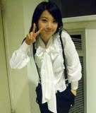 2010韩版新款女装热销款季末清仓 小凡最爱蝴蝶结公爵长袖衬衫