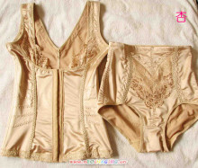 冲钻特价促销黛安芬剪标套式高档削光塑身美体SS331和SS332套装杏