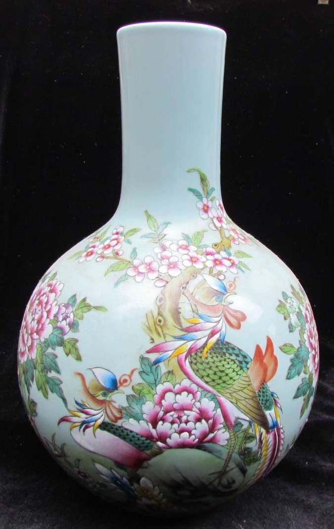 古董 古玩收藏 古<span class=H>瓷器</span> 大清雍正年制粉彩<span class=H>瓷器</span>花鸟天球瓶 送礼佳品