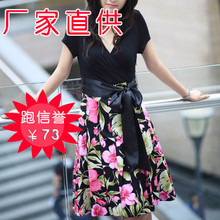 特掌柜推荐 欧美风格 时尚大气 碎花 印花 长款连衣裙子 正品保证