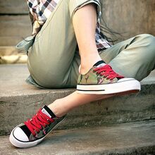 爱乐鞋业●至爱迷彩 酷装备系带情侣女款休闲鞋 帆布鞋 2色