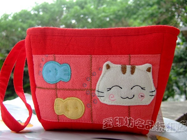 台湾阿拉猫㊣双鱼猫化妆包手提包相机包随身杂物包红色◎KIRO猫款