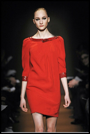 <em>女装</em>,女士精品连衣裙<em>2010春装</em>,新款韩版,坠感很