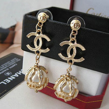 Del mundo real de tiro hermoso decorado de lujo pequeño Hong CC pendientes con perlas colgantes pulsera collar bolsa de conjuntos