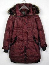 <span class=H>艾莱依</span>2010年款<span class=H>羽绒</span><span class=H>服</span> AFT606 专柜正品 假一赔十接受专柜验货!