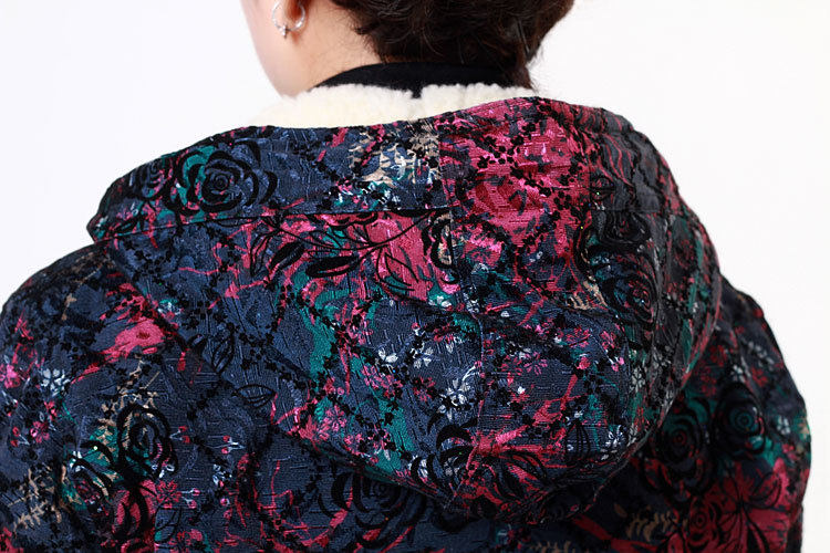 <em>中老年服装</em>超大码<em>女装</em>棉服老年人棉袄胖人棉衣