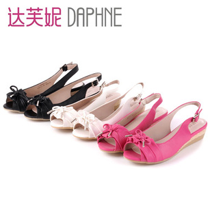  正品Daphne达芙妮中跟女鞋鞋抓皱花瓣坡跟鱼嘴凉鞋 113040711