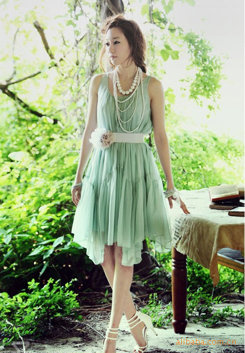 求购美美飘逸仙气十足的绿色连衣裙–淘宝服装