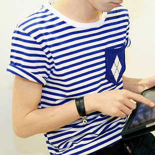 春夏款怀旧蓝白条纹单袋...