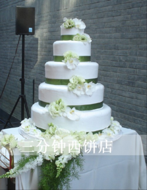 【甜蜜婚礼】北京特色水果蛋糕多层婚礼蛋糕北京四环内免费配送 【甜蜜婚礼】北京特色水果蛋糕多层婚礼蛋糕北京四环内免费配送
