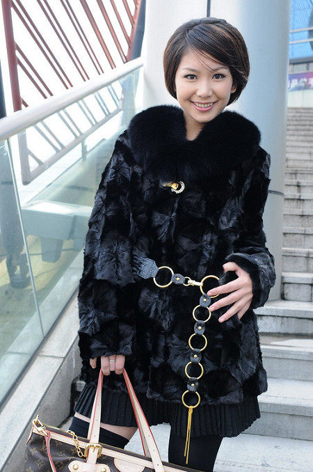 <em>皮草</em>,高级<em>兔毛</em> <em>皮草外套</em> 韩版2011新款,浅灰色