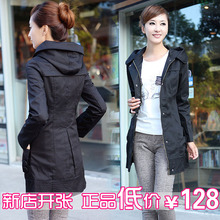 2012春装新款韩版修身中长款风衣 女 春秋 外套 带帽 大扣子装饰