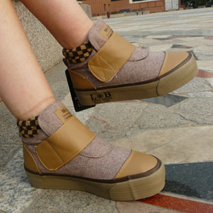 Обувь на высокой платформе Domestic brands Leopard Domestic brands Осень 2012 Городской стиль Шнурок Твёрдая подошва Плоская подошва С перфорацией Леопардовый узор Плоская подошва Рисунок в цветочек Обувь на высокой платформе Domestic brands Leopard Domestic brands Осень 2012 Городской стиль Шнурок Твёрдая подошва Плоская подошва С перфорацией Леопардовый узор Плоская подошва Рисунок в цветочек