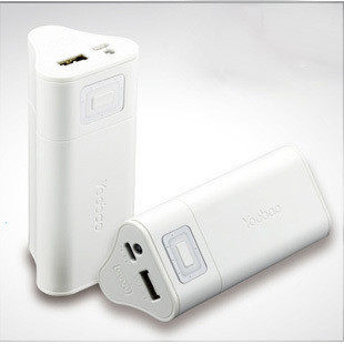 yoobaoYB-631羽博iphone4S Ipad2外置移动电源外接电池充电宝6600